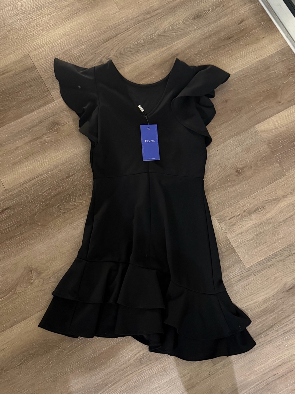 Floerns Black Ruffle Sleeve Fit & Flare Dress